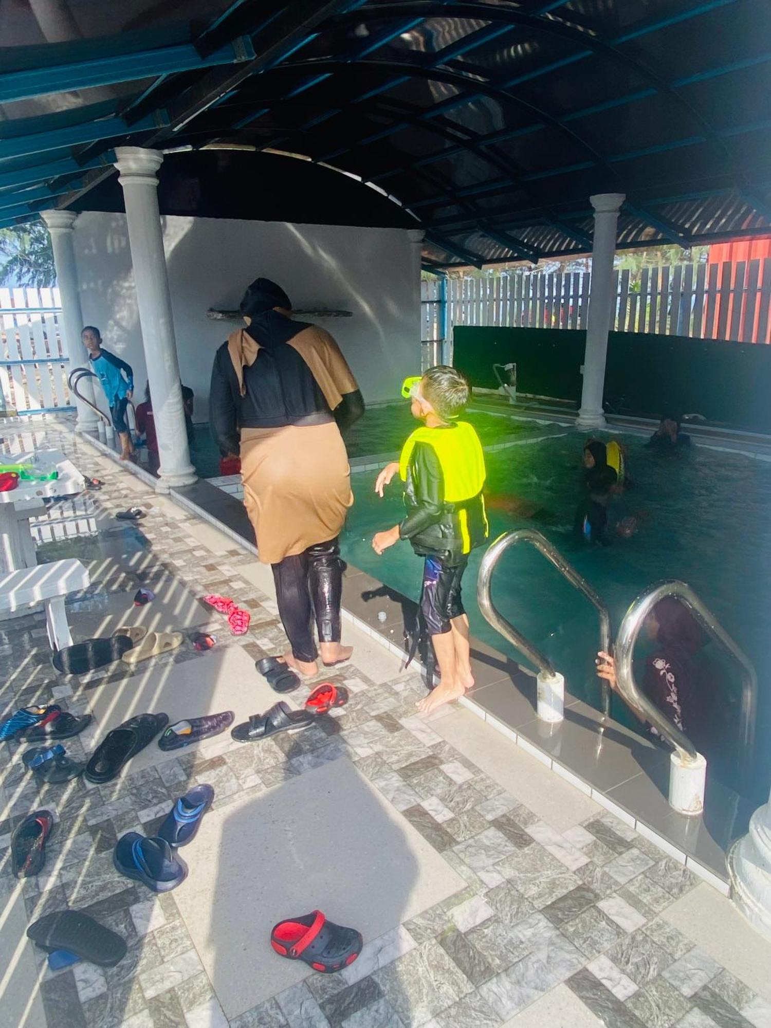 Paka Tamim Seaview Hotel 外观 照片