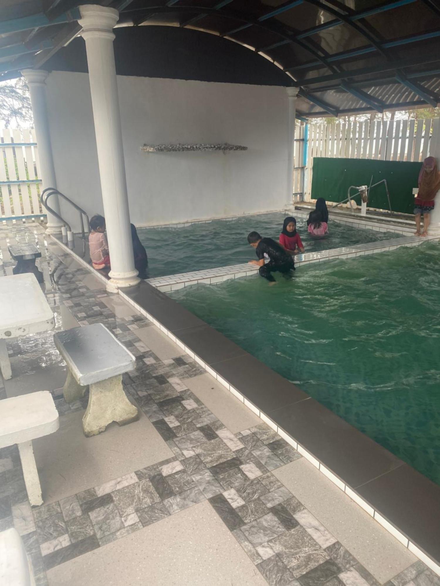 Paka Tamim Seaview Hotel 外观 照片